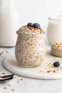 this image is showing the overnight oats with nuts and berries diet for weight gain